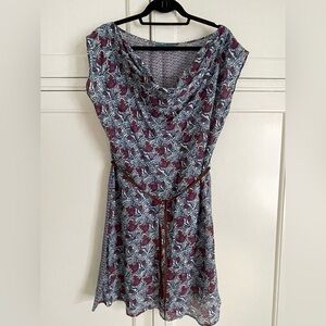 Ladies Velvet light dress
Size L